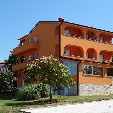 Apartments Orange Медулин Екстер'єр фото