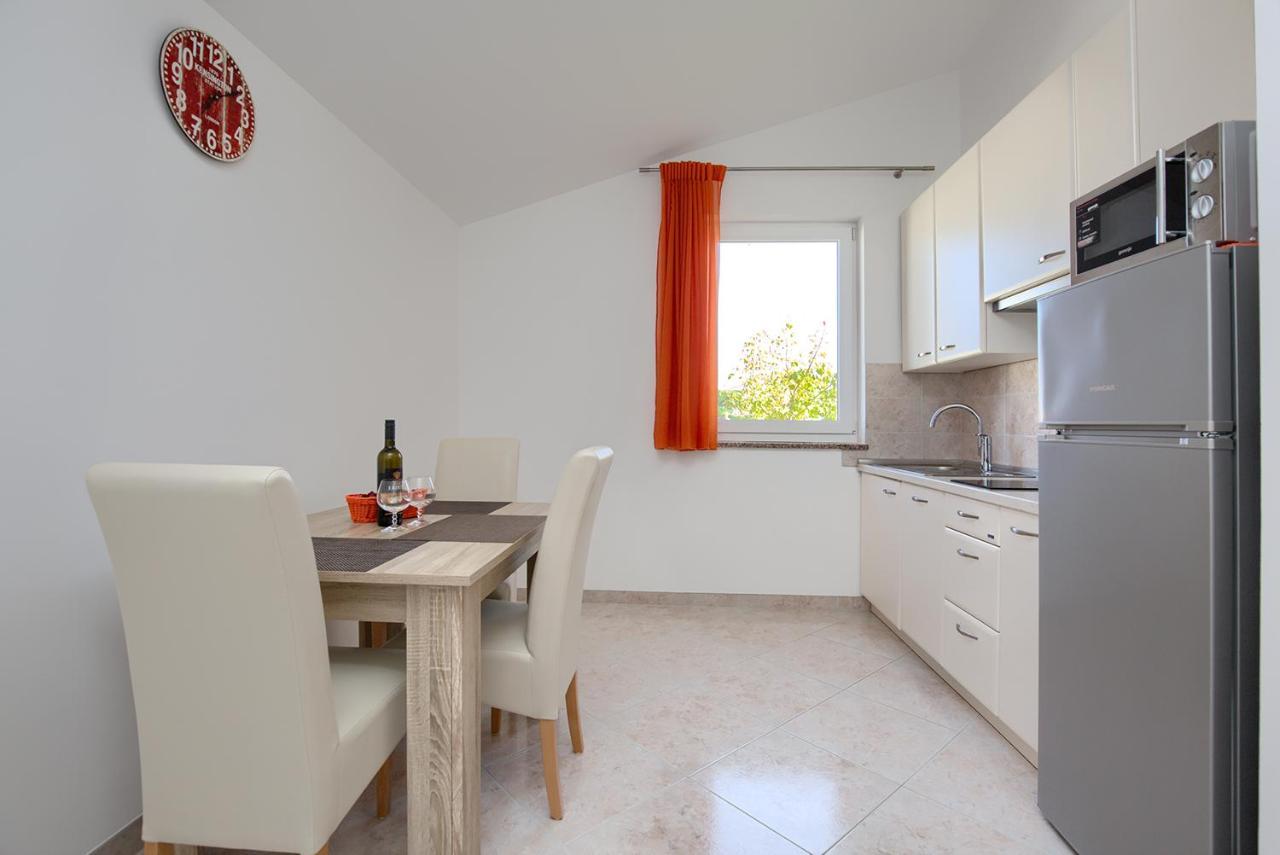 Apartments Orange Медулин Екстер'єр фото