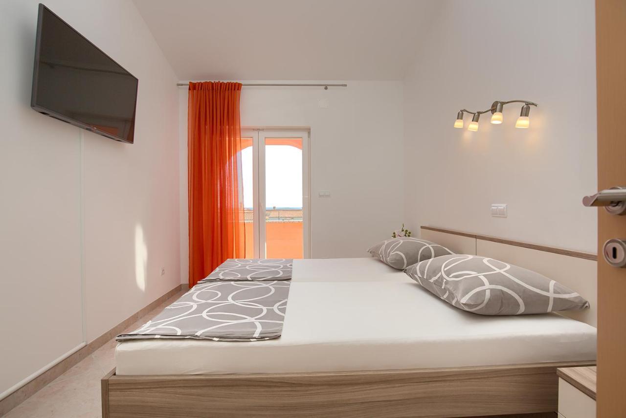 Apartments Orange Медулин Екстер'єр фото