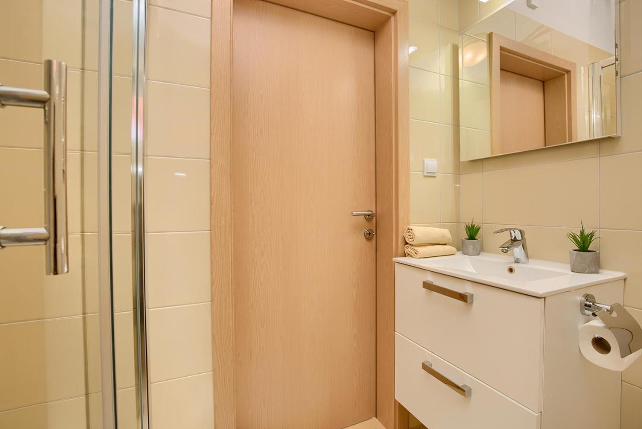 Apartments Orange Медулин Екстер'єр фото
