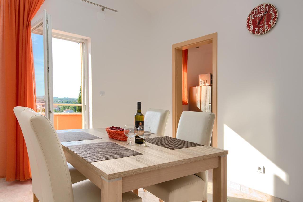 Apartments Orange Медулин Екстер'єр фото
