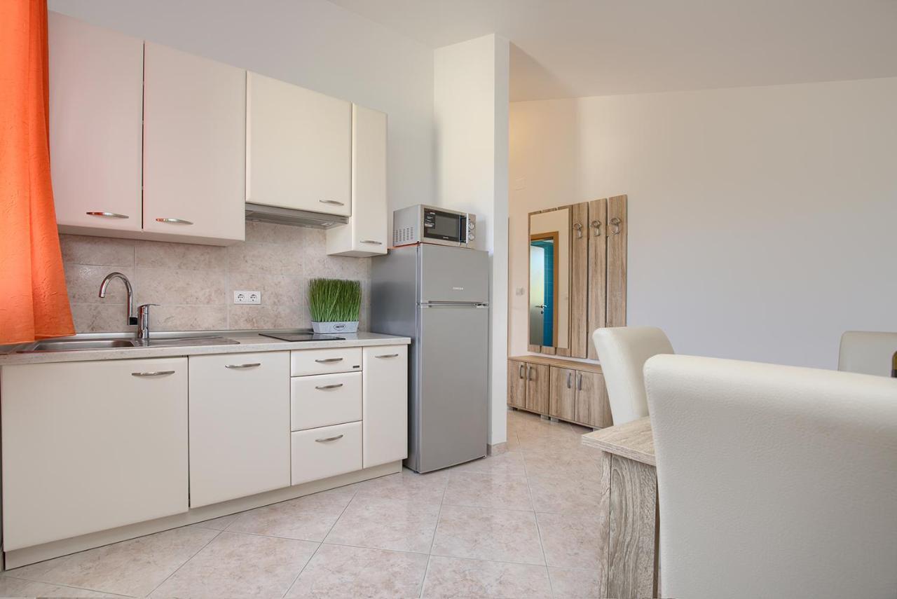 Apartments Orange Медулин Екстер'єр фото