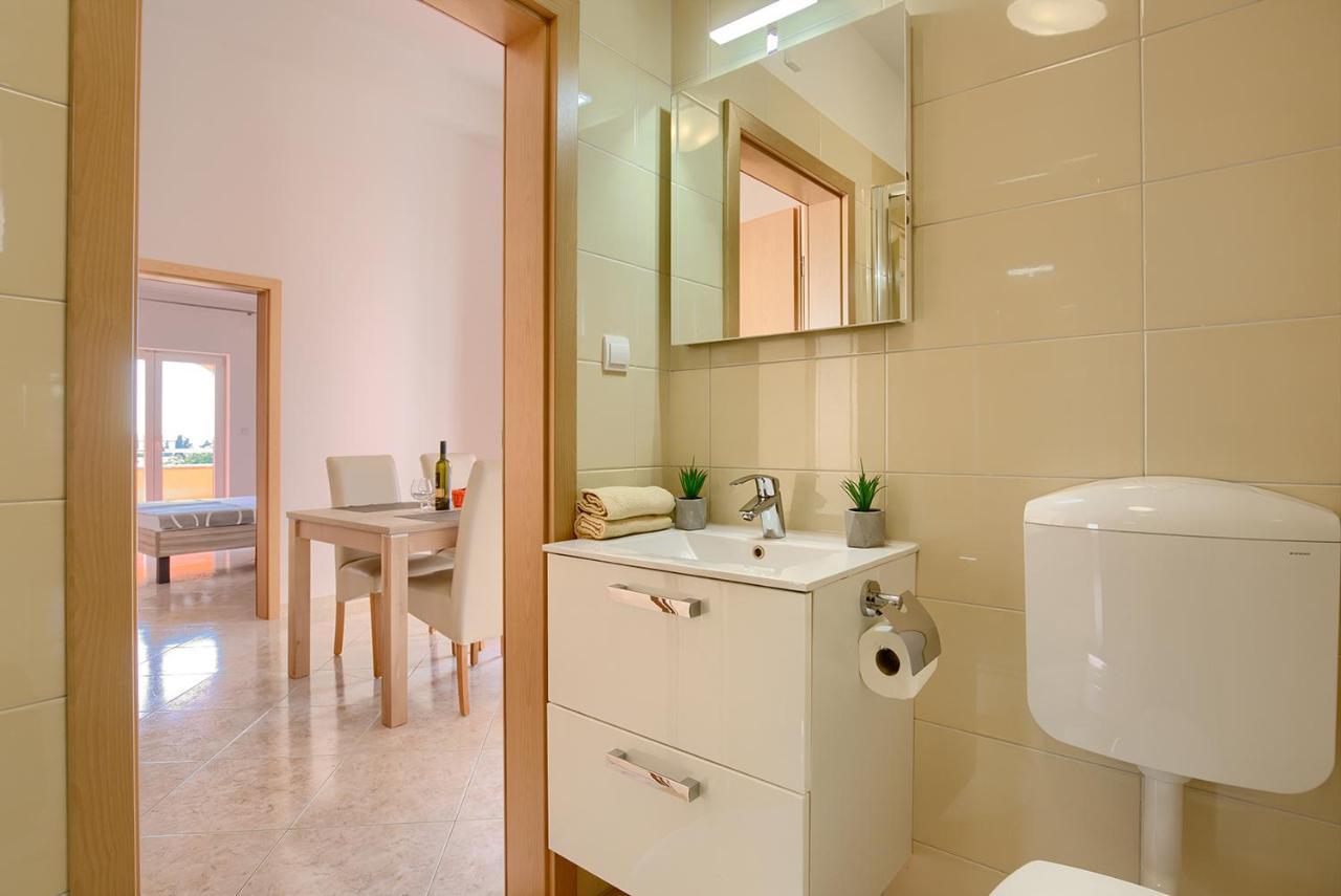 Apartments Orange Медулин Екстер'єр фото