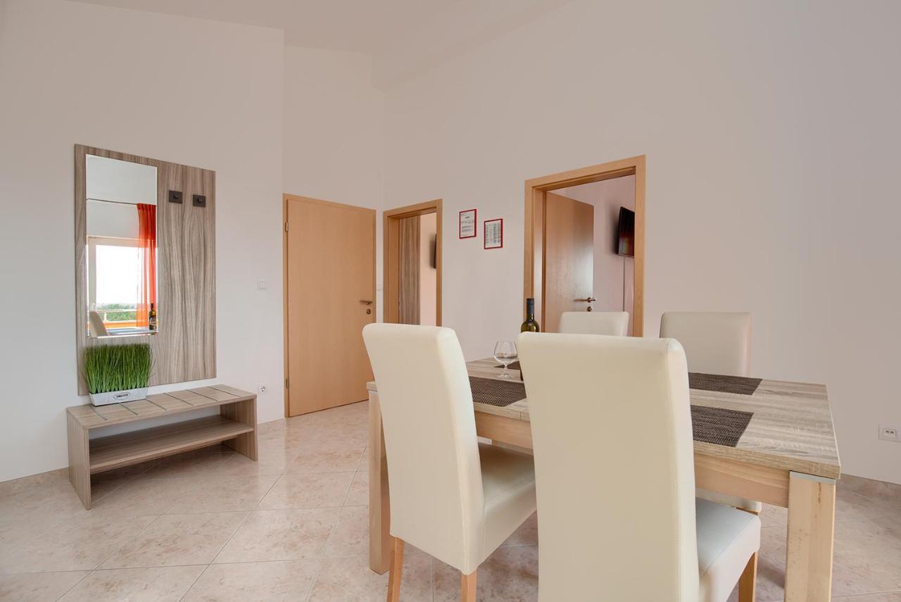 Apartments Orange Медулин Екстер'єр фото