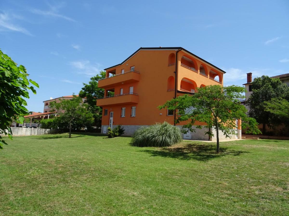 Apartments Orange Медулин Екстер'єр фото